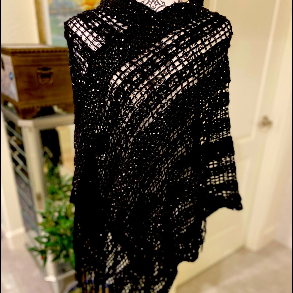 Black Knit Poncho - Picture 7 of 8